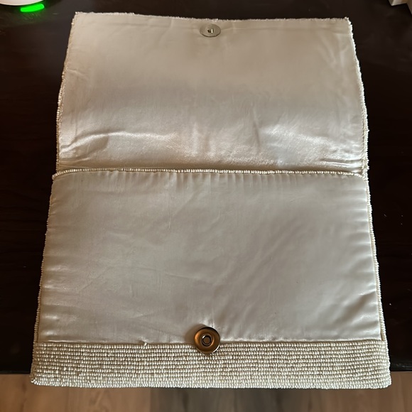 David’s Bridal clutch - Picture 2 of 4
